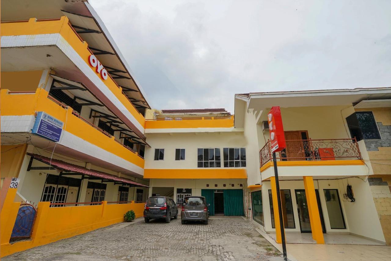 Oyo 2025 Wisma Musdalifa Palembang Exteriér fotografie